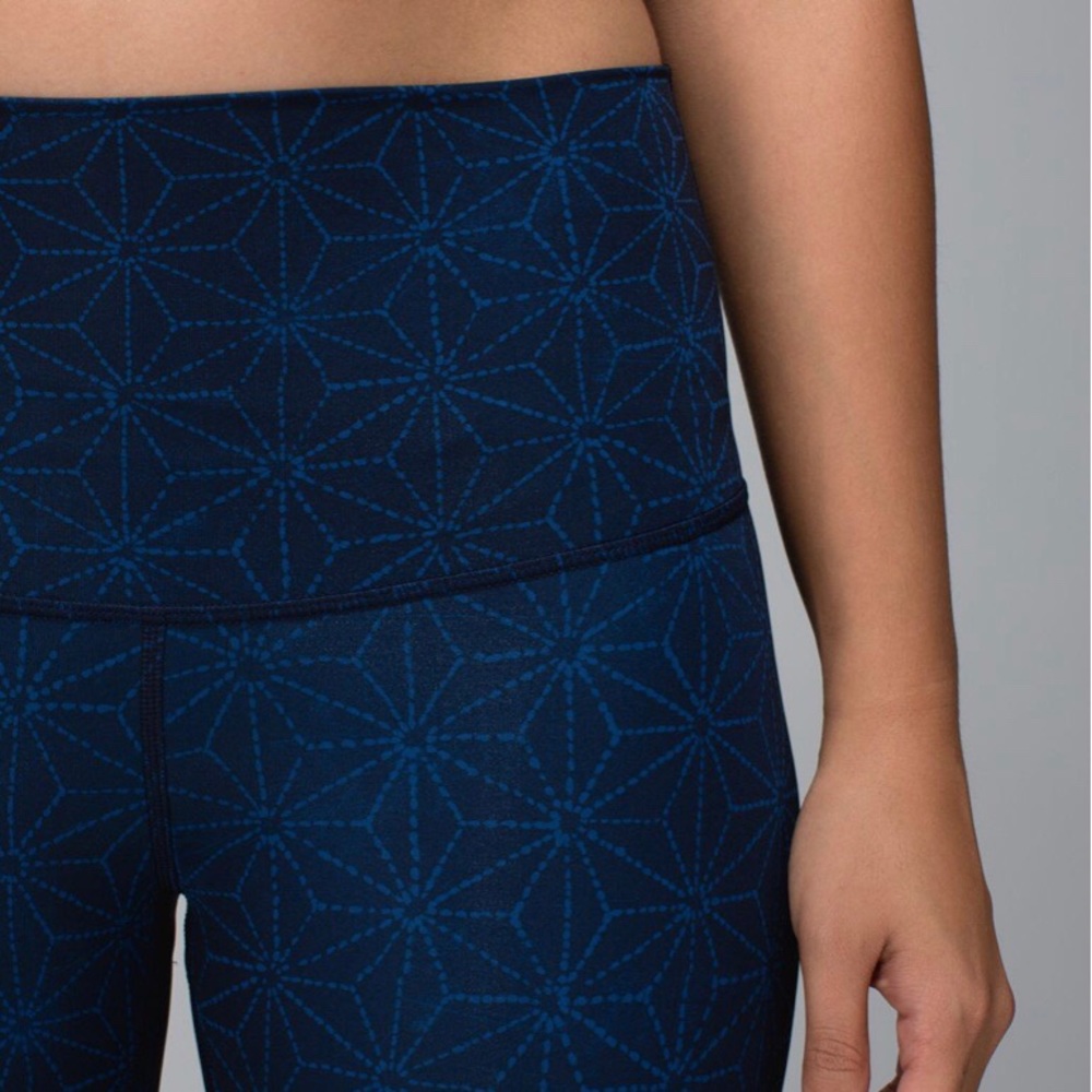 Lululemon sashiko exploded star print. NWOT.